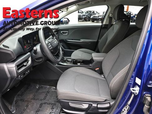 Used 2025 Kia K4 FWD image 13
