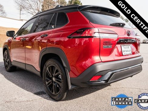 Certified 2025 Toyota Corolla Cross SE image 5