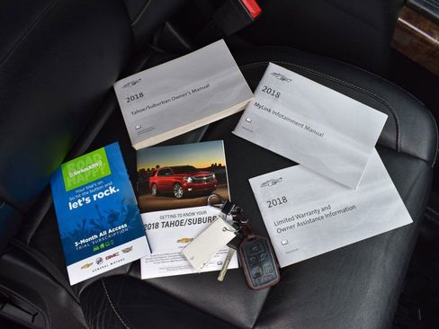 Used 2018 Chevrolet Suburban LT image 15