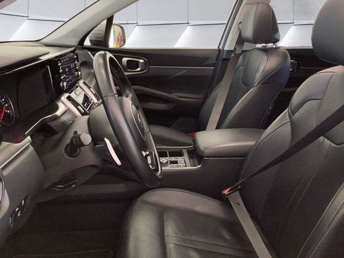 Used 2021 Kia Sorento EX image 7