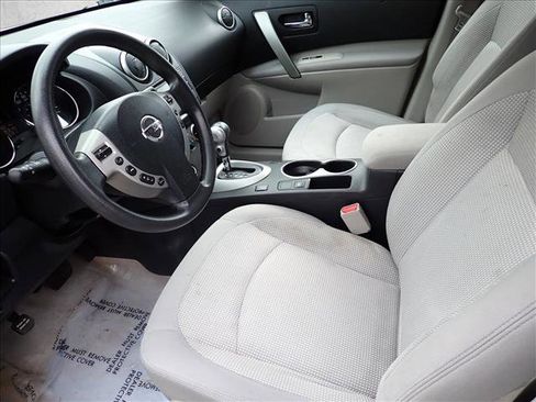 Used 2013 Nissan Rogue SV AWD/4WD image 10