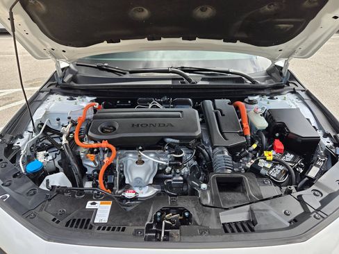 Used 2025 Honda Accord Sport image 32
