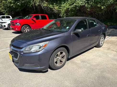 Used 2015 Chevrolet Malibu LS FWD image 3