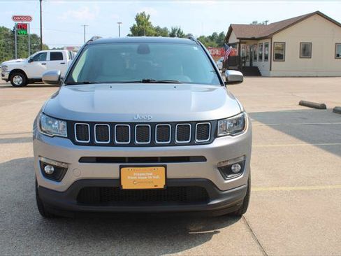 Certified 2020 Jeep Compass Latitude w/ Safety & Security Group FWD image 3