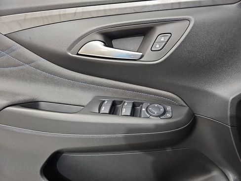 Used 2025 Buick Envista Sport Touring FWD image 29