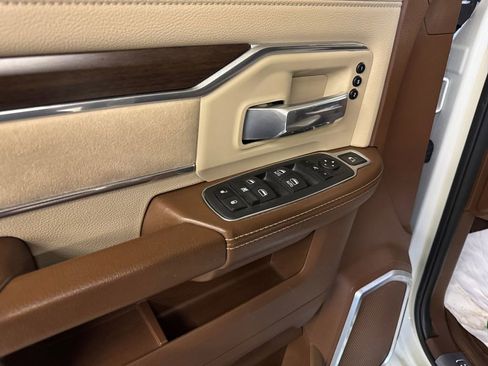 Used 2022 RAM 2500 Laramie image 11