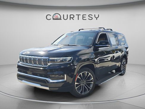 Certified 2022 Jeep Grand Wagoneer Series III w/ Rear Seat Video Group 1 AWD/4WD image 1