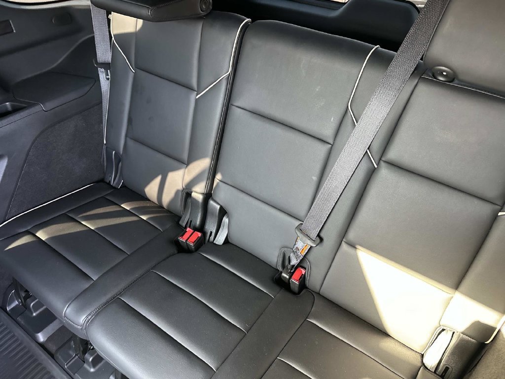 Used 2023 Cadillac Escalade Sport w/ LPO, ONYX Package AWD/4WD image 13