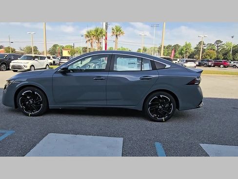 New 2026 Nissan Sentra SR FWD image 28