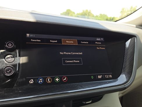 Used 2021 Buick Envision Essence FWD image 6