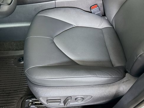 Used 2026 Toyota Grand Highlander AWD Hybrid image 19