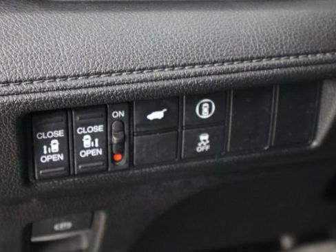 Used 2023 Honda Odyssey EX-L image 22