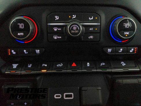 Used 2021 Chevrolet Silverado 2500 LTZ w/ LTZ Premium Package AWD/4WD image 25