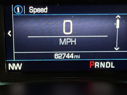 Used 2023 Chevrolet Equinox LT FWD image 13