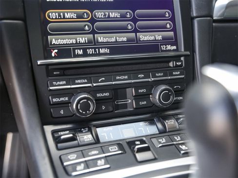 Certified 2015 Porsche 911 Turbo image 24