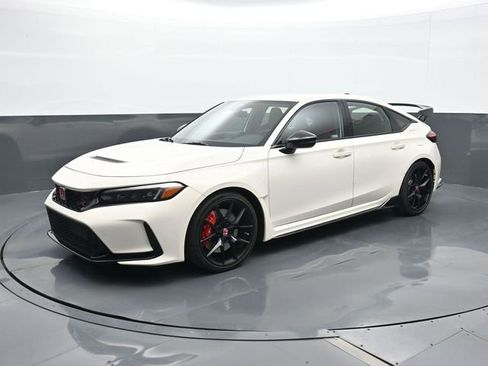 Used 2023 Honda Civic Type R image 1