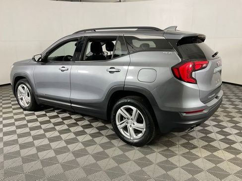 Used 2018 GMC Terrain SLE w/ Driver Convenience Package AWD/4WD image 4