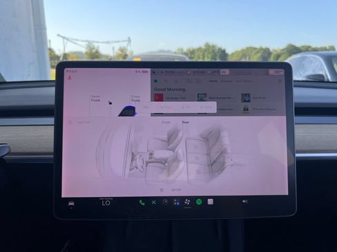 Used 2021 Tesla Model Y 2WD image 25