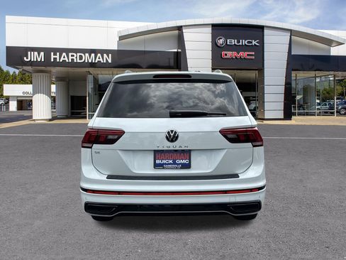 Used 2022 Volkswagen Tiguan SE R-Line FWD image 6
