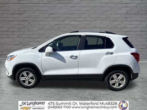 Used 2019 Chevrolet Trax LT w/ LT Convenience Package AWD/4WD image 6