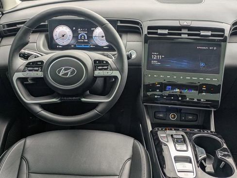 Used 2024 Hyundai Tucson Limited image 27