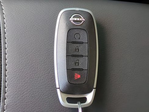 Certified 2026 Nissan Kicks SR FWD image 28