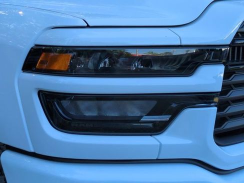 Used 2025 RAM 2500 Big Horn AWD/4WD image 5