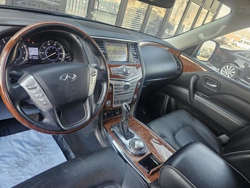 Used 2018 INFINITI QX80 Limited w/ All Season Package image 24
