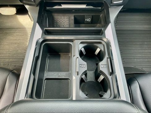 Used 2024 Ford F350 Lariat w/ FX4 Off-Road Package image 35