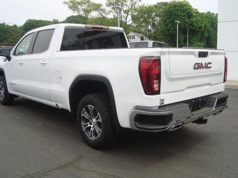 Used 2023 GMC Sierra 1500 SLE AWD/4WD image 7