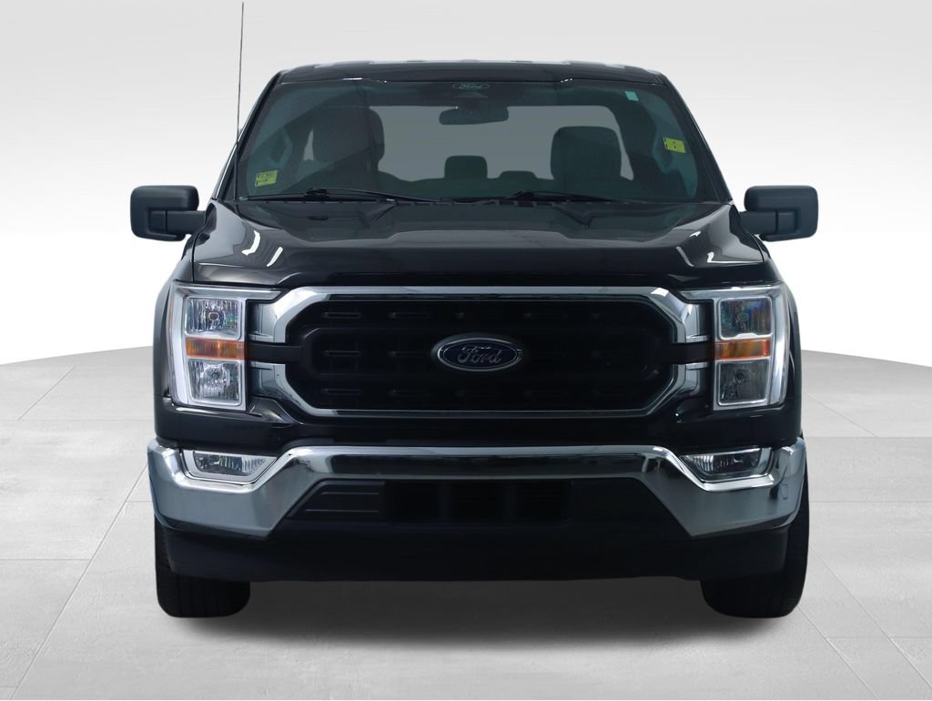 Certified 2022 Ford F150 XLT w/ Trailer Tow Package RWD image 8