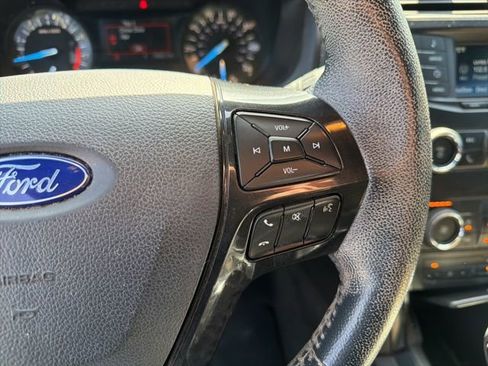 Used 2018 Ford Explorer XLT AWD/4WD image 21