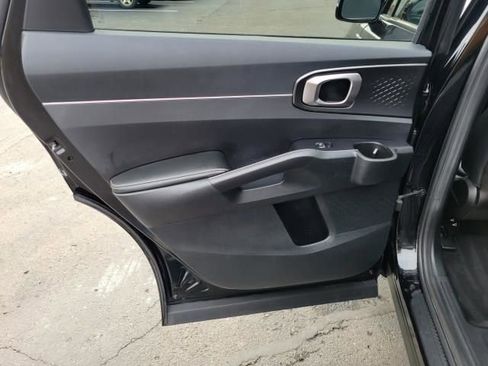 Used 2021 Kia Sorento S w/ Panoramic Sunroof Package image 13