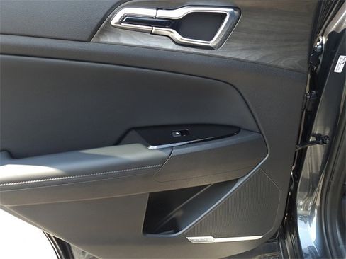 New 2025 Kia Sportage X-Line Prestige image 9