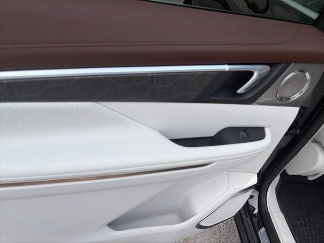 New 2026 Buick Enclave Avenir w/ Super Cruise Package FWD image 12