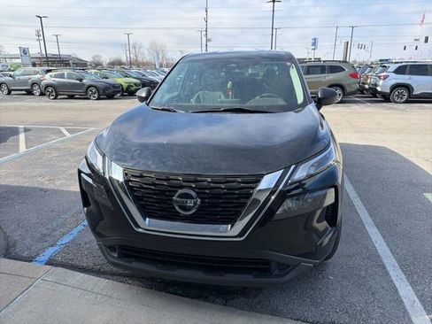 Used 2021 Nissan Rogue S image 3