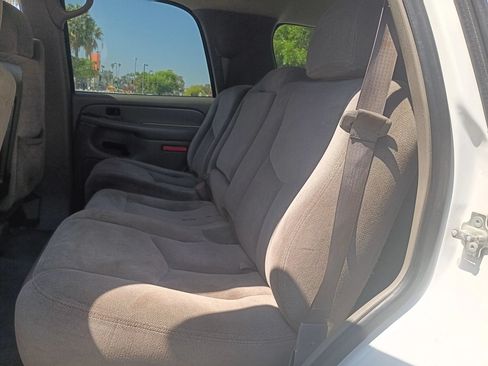 Used 2004 GMC Yukon SLE w/ Cargo Package RWD image 12
