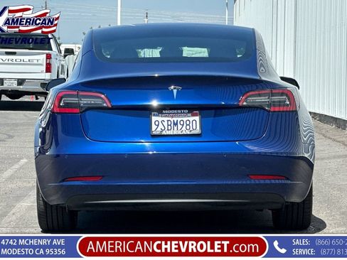 Used 2020 Tesla Model 3 Standard Range Plus RWD image 6