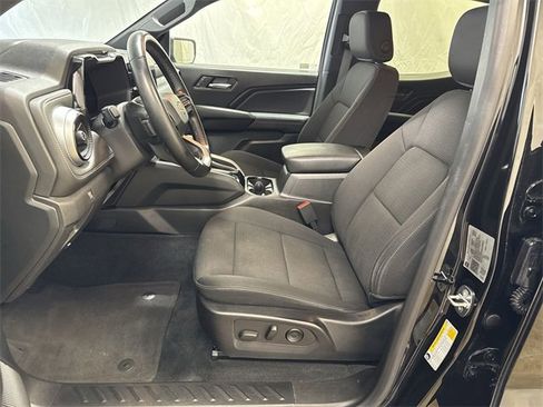 Certified 2023 Chevrolet Colorado LT w/ LT Convenience Package II image 10