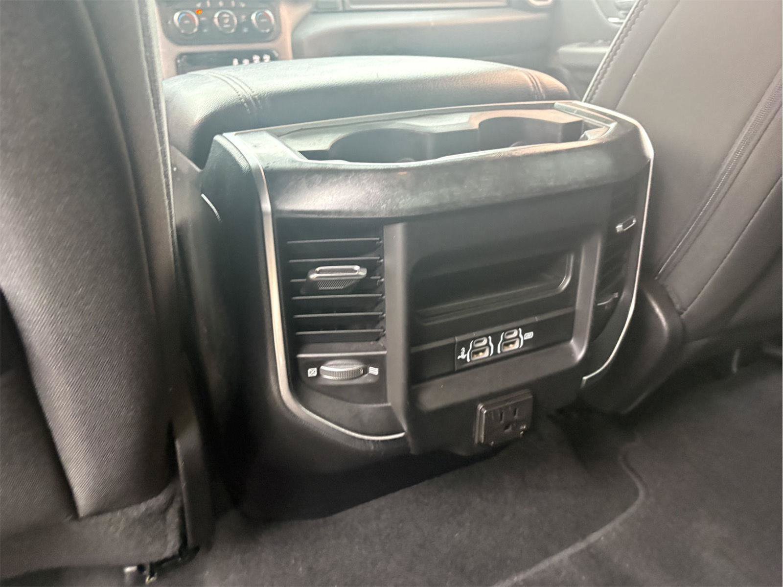 Used 2019 RAM 1500 Big Horn AWD/4WD image 13