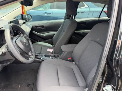 Used 2024 Toyota Corolla LE FWD image 9