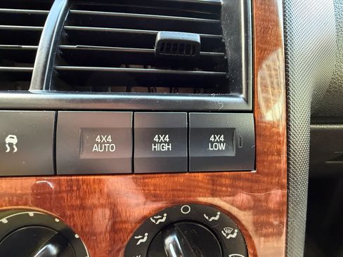 Used 2010 Ford Explorer Eddie Bauer AWD/4WD image 18
