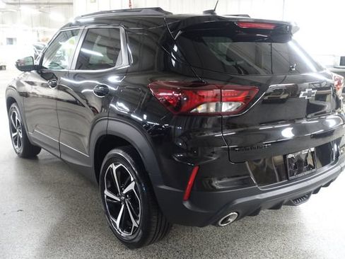 Used 2023 Chevrolet TrailBlazer RS w/ Convenience Package FWD image 5