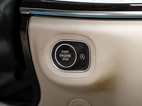 Used 2021 Mercedes-Benz GLE 450 4MATIC w/ AMG Line Exterior image 19