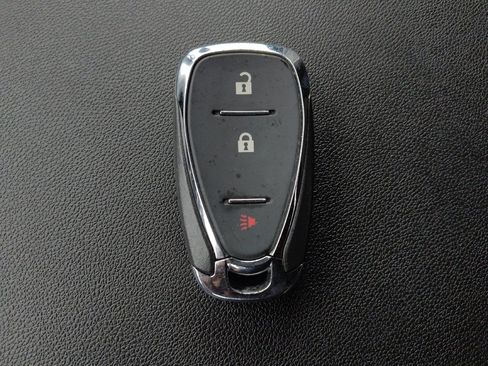 Used 2020 Chevrolet Equinox LT w/ LPO, Floor Liner Package image 32