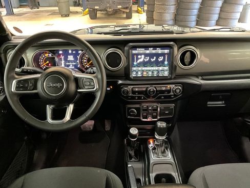 Certified 2023 Jeep Wrangler Sahara image 7