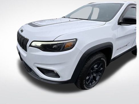 Used 2022 Jeep Cherokee Latitude w/ Sun & Sound Group image 25