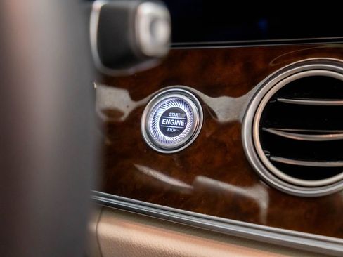 Used 2023 Mercedes-Benz E 350 4MATIC Sedan image 20