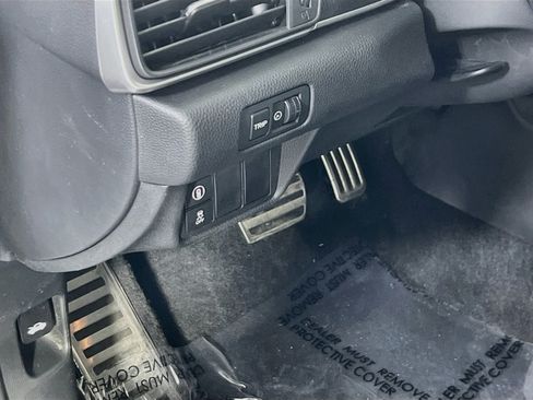 Used 2022 Honda Accord Sport image 10