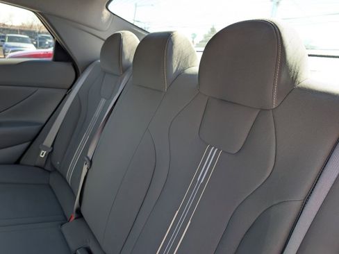 Used 2024 Hyundai Elantra SEL image 14